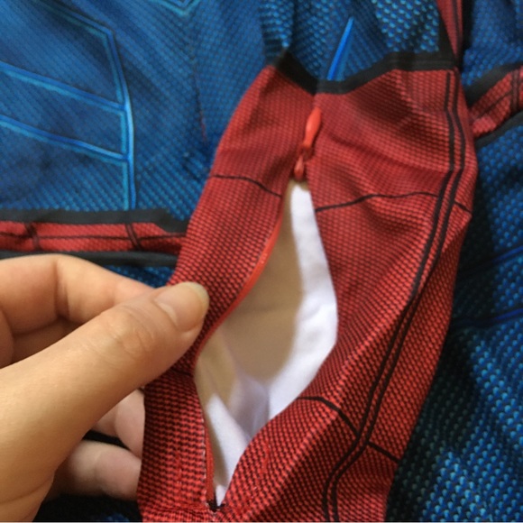 Herostime Spider-Man Suit - Picture 12 of 15